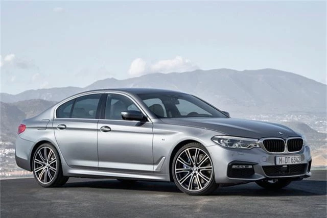 BMW 5-Series 2019 sắp ra mắt tại Việt Nam lộ thông số kỹ thuật, giá dự kiến gần 2,4 tỷ đồng. Sẽ có 2 phiên bản 520i và 530i được BMW Việt nam phân phối đầu năm 2019. Động cơ xe khác biệt so với phiên bản cùng tên tại thị trường nước ngoài. (CHI TIẾT)