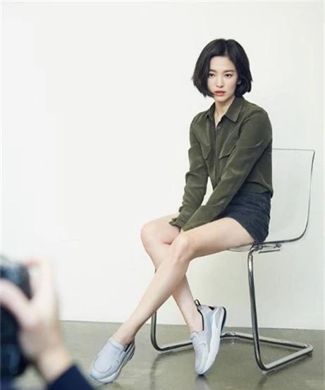 Song Hye Kyo: Mỹ nhân U40 đẹp trong trẻo như gái đôi mươi - Ảnh 8.