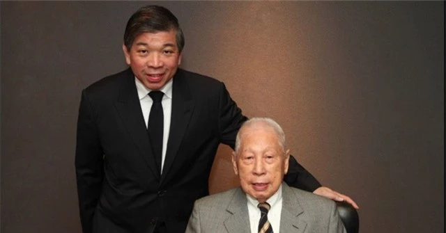 Cha con tỷ phú Chang Yun Chung, tỷ phú 100 tuổi vẫn đến văn phòng mỗi ngày. (Nguồn: CNBC)