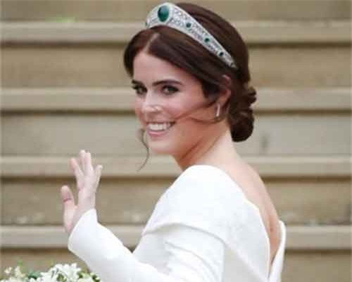 Mê mẩn những bộ váy cưới đẹp long lanh của các sao trong năm 2018