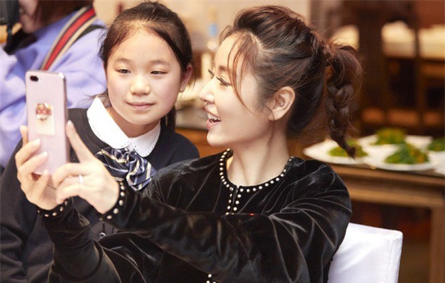 Lâm Tâm Như lần đầu không bị chê về nhan sắc nhờ hành động cao đẹp này