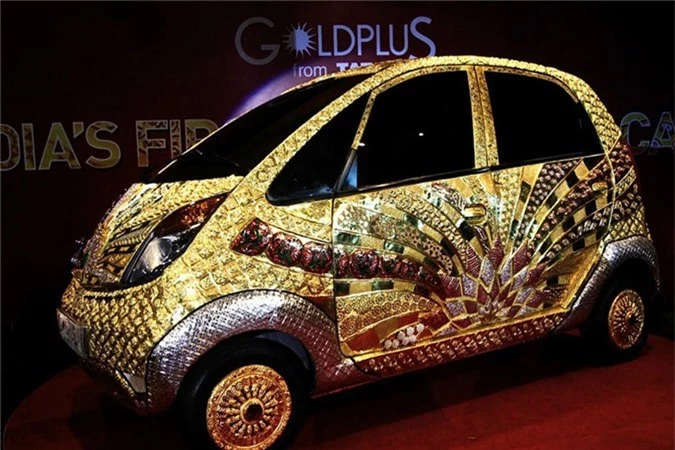 Tata Nano GoldPlus.
