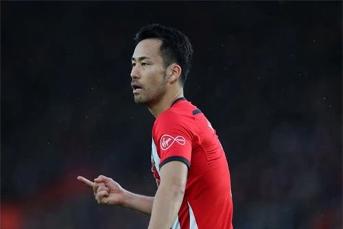 Trung vệ: Maya Yoshida (Southampton).