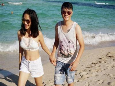 Hoàng Bách rủ vợ 'Già đi cùng nhau' sau 12 năm cưới gây sốt