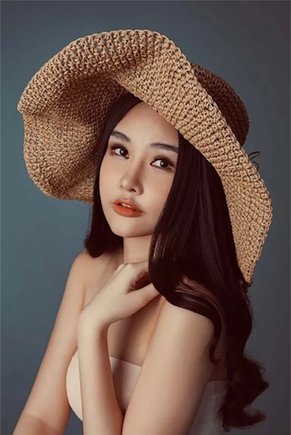 le au ngan anh khoi kien cuc ntbd, quyet di thi miss intercontinental 2018 hinh anh 1