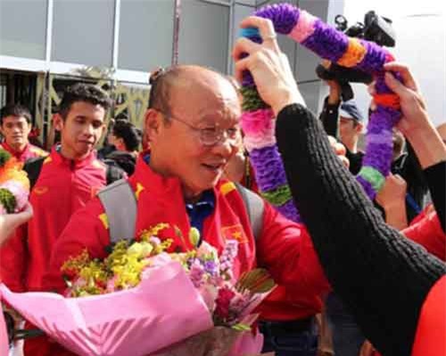 ĐT Việt Nam đến UAE, sẵn sàng gây bất ngờ ở Asian Cup 2019