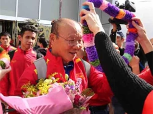 ĐT Việt Nam đến UAE, sẵn sàng gây bất ngờ ở Asian Cup 2019