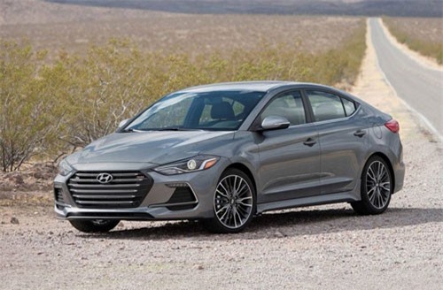 Top 10 xe hơi cỡ nhỏ bán chạy nhất năm 2018: Toyota Corolla vô đối