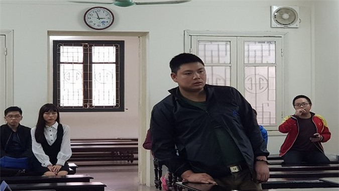 Tòa án Hà Nội “không dám” nhốt cựu binh tâm thần