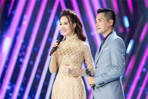 Á hậu Thụy Vân: “Vợ chồng tôi giao ước, khi chồng nóng thì vợ phải lạnh”