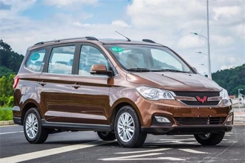 1. Wuling Hongguang (doanh số: 650.018 chiếc).