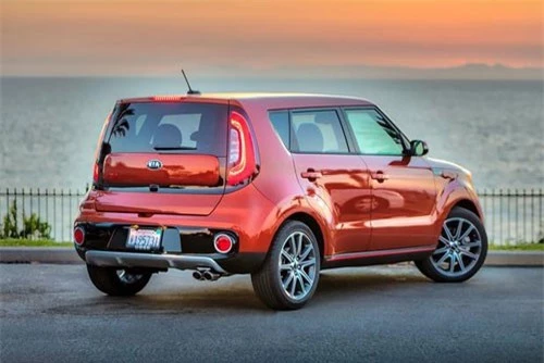 3. Kia Soul (doanh số: 186.445 chiếc).