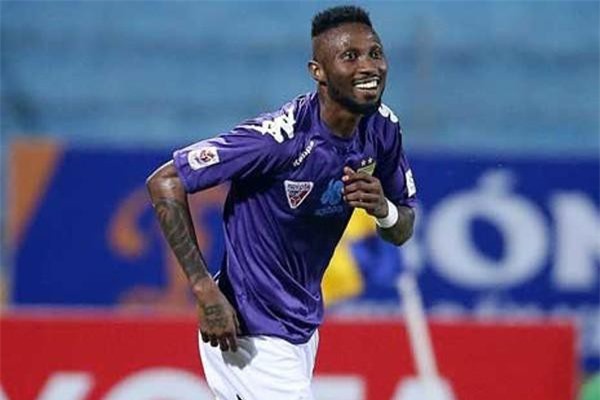 Hoàng Vũ Samson tiết lộ lý do rời Buriram chỉ sau 2 tháng