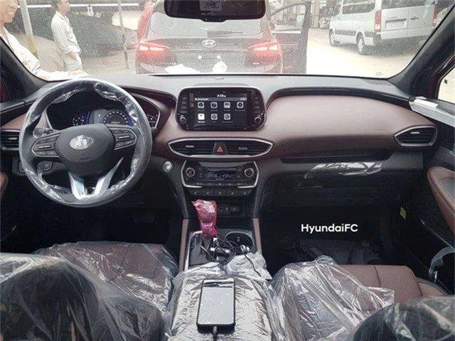 Hyundai Santa Fe 2019 full option về Việt Nam: Có nhớ ghế, điều hòa hàng ghế 3, màn hình đa thông tin 7 inch - Ảnh 1.