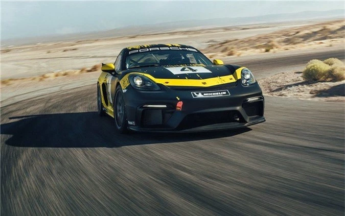 Sở hữu xe đua Porsche 718 Cayman GT4 Clubsport với giá “chỉ” 3,54 tỷ ảnh 12