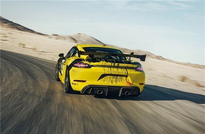 Sở hữu xe đua Porsche 718 Cayman GT4 Clubsport với giá “chỉ” 3,54 tỷ ảnh 8