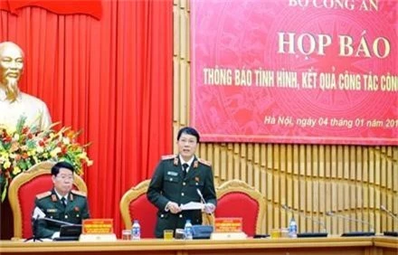 Thiếu tướng Lương Tam Quang thông tin về hoạt động tín dụng đen núp bóng doanh nghiệp tràn về thôn quê.