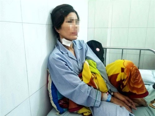 Quảng Nam: Khởi tố người chồng bạo hành dã man, cắt tai vợ cũ