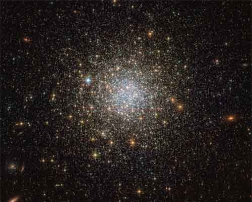 Ngắm cụm sao hình cầu 1466 rực rỡ trong hình ảnh mới