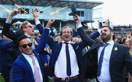 2 chữ "KIÊN" dẫn lối hơn 600 triệu phú tới thành công, người kinh doanh nào nghe xong cũng được thức tỉnh