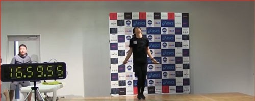 CLIP: Hijiki Ikuyama lập kỷ lục Guinness khi nhảy dây 151.409 cái trong 24 giờ