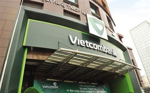 Bán cổ phần cho đối tác ngoại, Chủ tịch Vietcombank chi hàng trăm tỷ đồng gom cổ phiếu