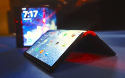 Google cũng sẽ ra mắt smartphone màn hình gập