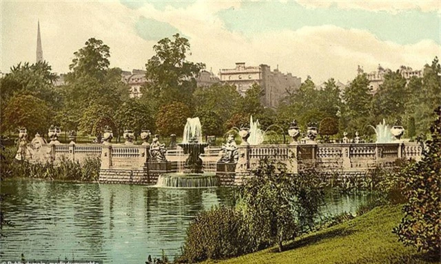  Vườn Kensington ở London, Anh. 