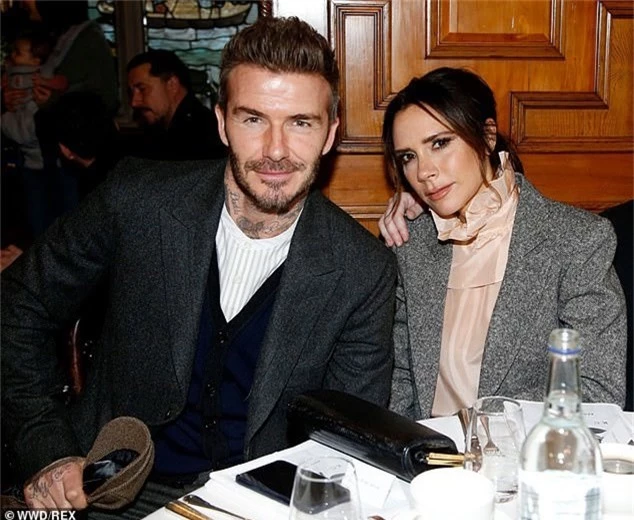 Đây là động thái của vợ chồng Beckham giữa tin đồn bị Angelina Jolie phá hoại hạnh phúc hôn nhân - Ảnh 2.