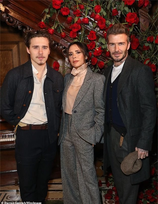 Đây là động thái của vợ chồng Beckham giữa tin đồn bị Angelina Jolie phá hoại hạnh phúc hôn nhân - Ảnh 7.