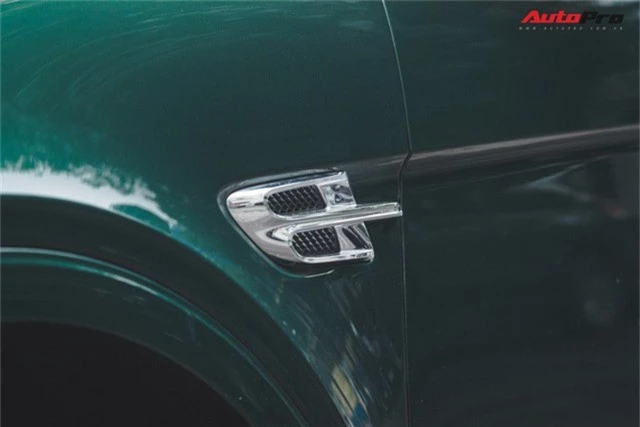 Soi kĩ Bentley Bentayga Onyx Edition hai tông màu độc nhất Việt Nam - Ảnh 9.