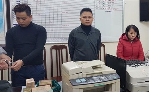 Lần theo dấu lốp xe bắt thủ phạm vụ rút trộm 13 tỷ đồng của khách hàng