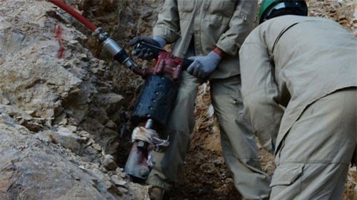 Đào hầm sâu 60m vào lòng sông tìm vàng, 40 người Afghanistan thiệt mạng