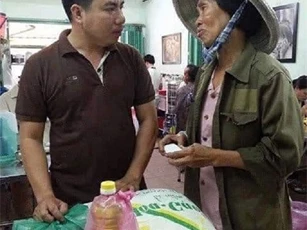 Thời đồng tiền lên ngôi và món quà của người bán ve chai