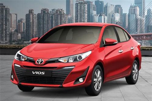XE HOT QUA ẢNH (8/1): Bảng giá xe Toyota, chưa thực hiện dán nhãn tiêu thụ nhiên liệu cho xe máy trong năm 2019