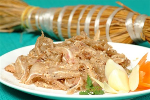 Gỏi tré - món ăn vặt xế chiều yêu thích của giới văn phòng Sài Gòn