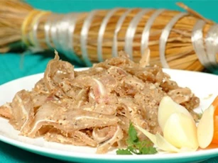 Gỏi tré - món ăn vặt xế chiều yêu thích của giới văn phòng Sài Gòn