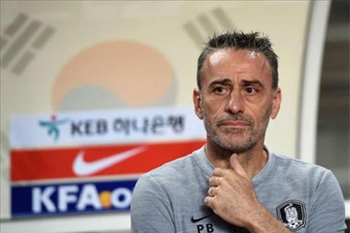 Thắng nhọc nhằn Philippines, HLV ĐT Hàn Quốc muốn Son Heung-min sớm lên tuyển