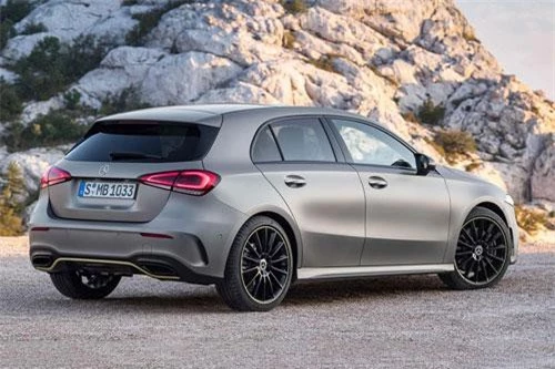 8. Mercedes-Benz A-Class (doanh số: 43.527 chiếc).