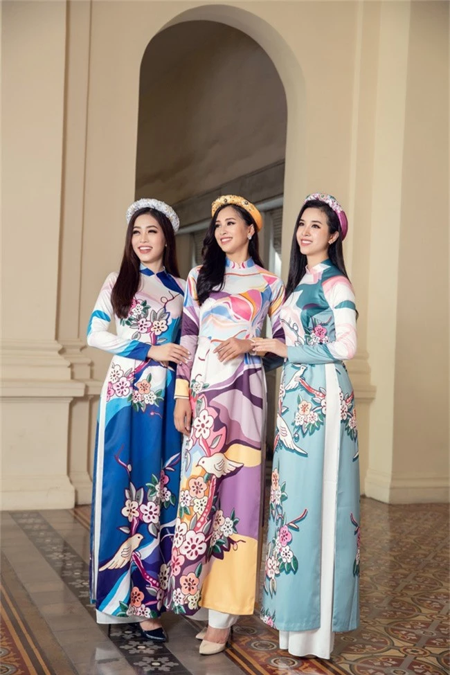 Hoa hậu Tiểu Vy, Á hậu Phương Nga, Thúy An khoe nhan sắc rực rỡ trong tà áo dài Tết - Ảnh 4.