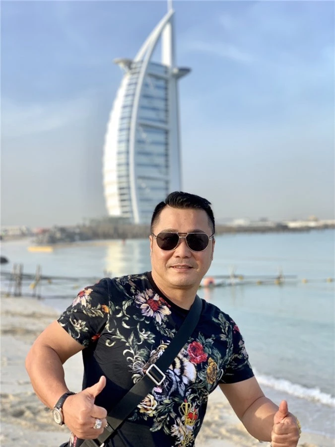 vn quyet dau iraq: tai tu tung co cat-xe 60 cay vang sang dubai co vu hinh anh 2