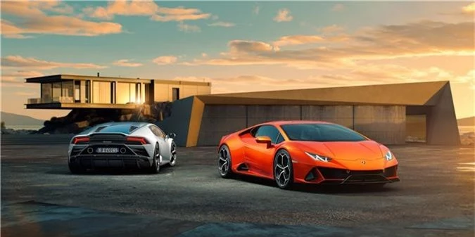 Lộ diện siêu xe Lamborghini Huracan EVO 2020, giá từ 261.274 USD. Sau hàng loạt những hình ảnh rò rỉ, Lamborghini Huracan EVO 2020 cuối cùng cũng lộ diện với những nâng cấp đáng kể cả về ngoại hình, nội thất và khả năng khí động học. (CHI TIẾT)
