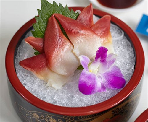 Sò đỏ Canada triệu đồng/kg cho nhà giàu ăn Tết