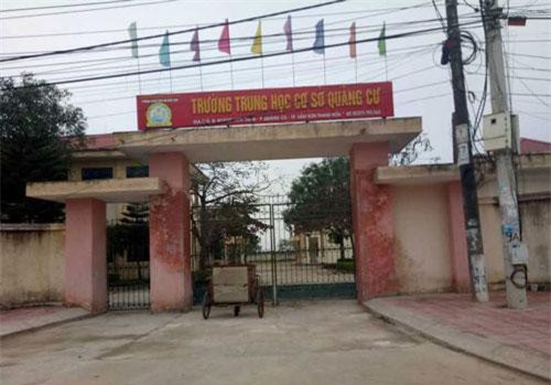 Thanh Hóa: Hiệu trưởng bị tố bóp cổ học sinh