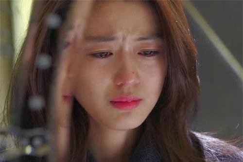 Lần đầu ra mắt nhà bạn trai không ngờ lại là ngày chết của mẹ anh nhưng đó chưa phải là điều kinh hãi nhất!