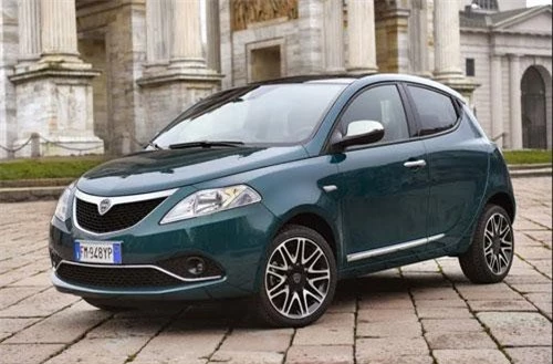 4. Lancia Ypsilon (doanh số: 48.555 chiếc).