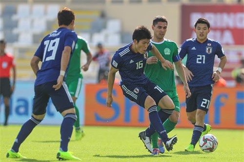 Nhật Bản chật vật đả bại Turkmenistan trong trận cầu 5 bàn thắng