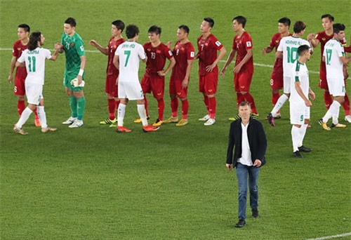 ĐT Việt Nam tụt hạng FIFA sau trận thua Iraq