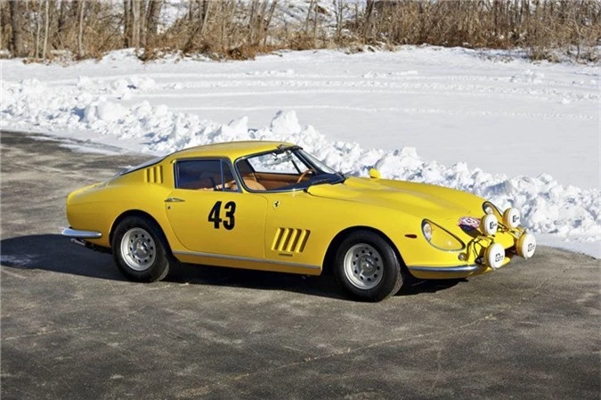 Siêu xe cổ “ở ẩn” 25 năm rao giá gần 200 tỷ đồng. Ở ẩn trong suốt 25 năm qua, chiếc Ferrari 275 GTB đầu tiên đang được rao bán đấu giá. (CHI TIẾT)