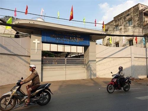 TPHCM: Nam sinh tử vong khi đi du lịch với trường